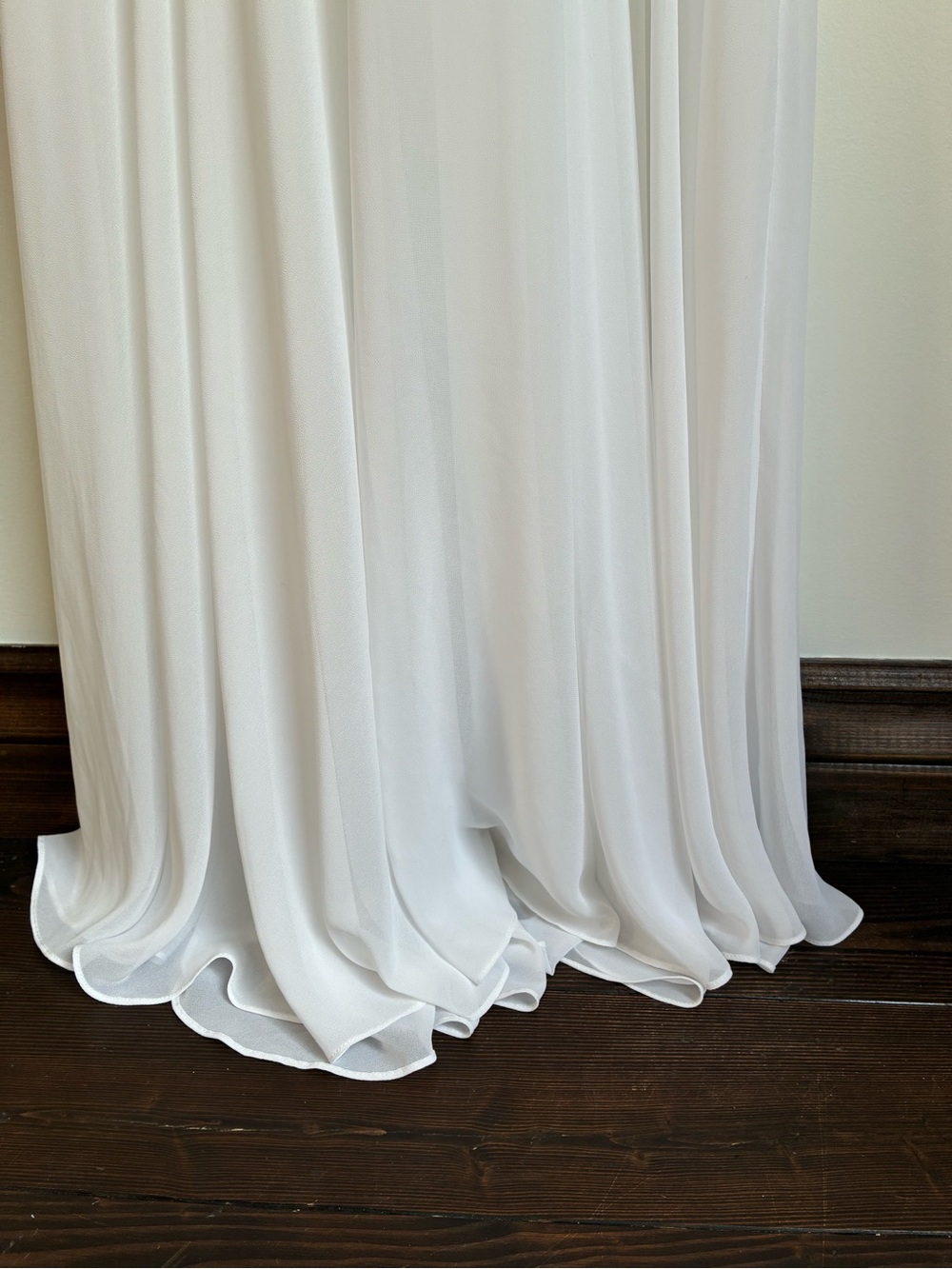 NWT BCBGMaxAzria Georgianna Lace Bicolour Halter Maxi Gown 4 - Picture 15 of 16